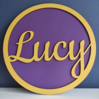 Holzschild mit Kindernamen Lucy